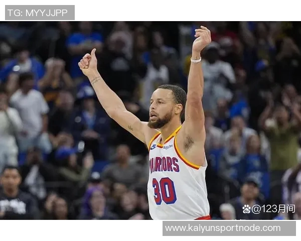 历史上单场投中10个以上三分球的球员盘点库里独占鳌头超越二三四名总和