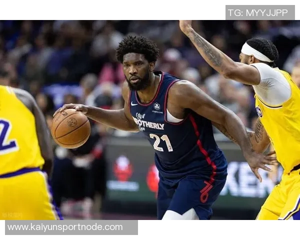 名嘴点评恩比德现状与邓肯晚年表现对比引发热议 名嘴点评恩比德现状与邓肯晚年表现对比引发热议