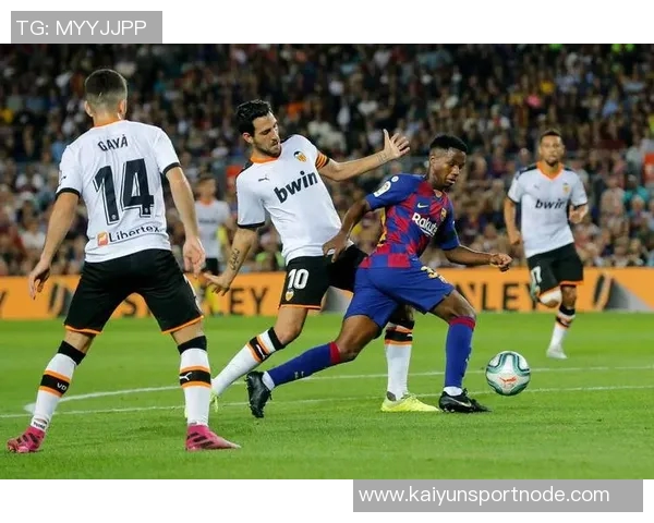 阿贾克斯欧冠历史性首发两名17岁新星展现青春力量